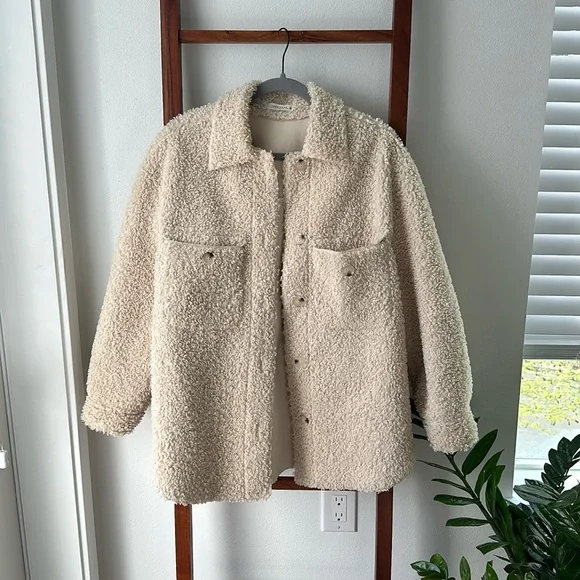 Shacket - Picture 1 of 4